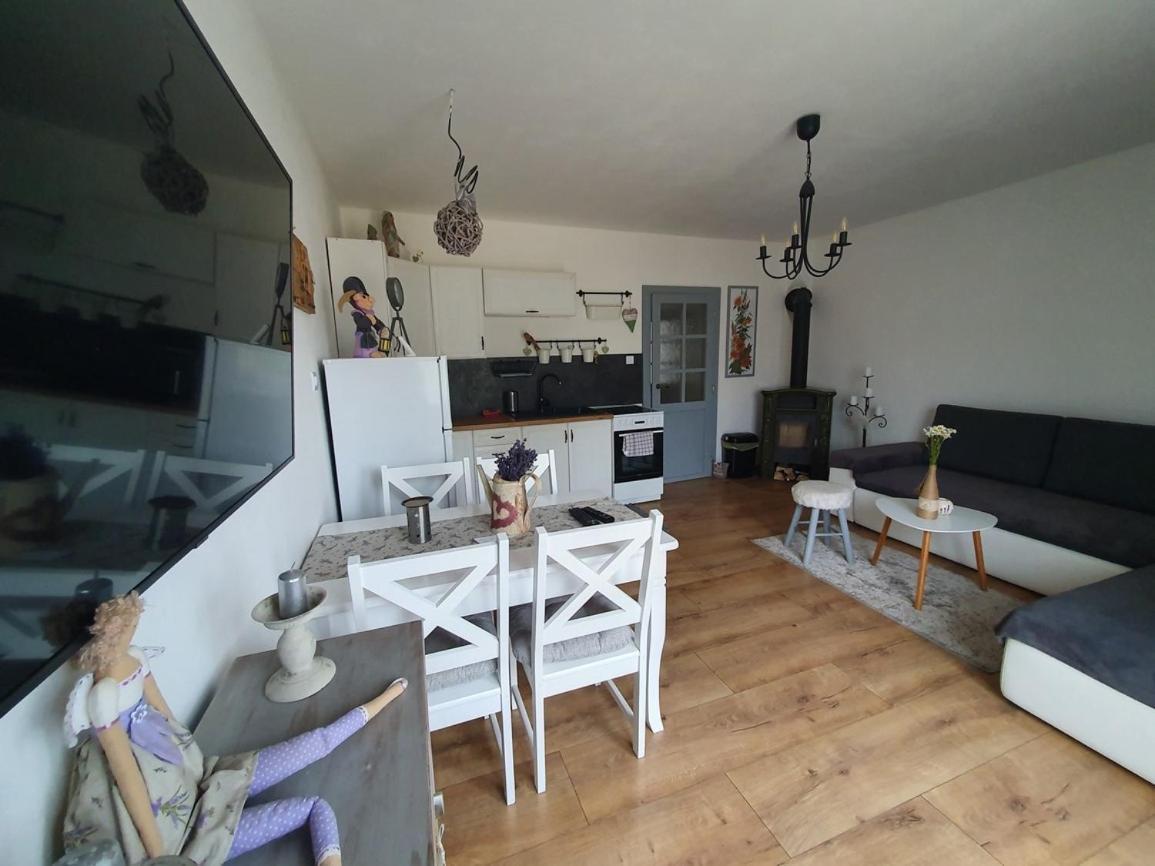 Apartmanovy Dom Adas Prosiek Ngoại thất bức ảnh