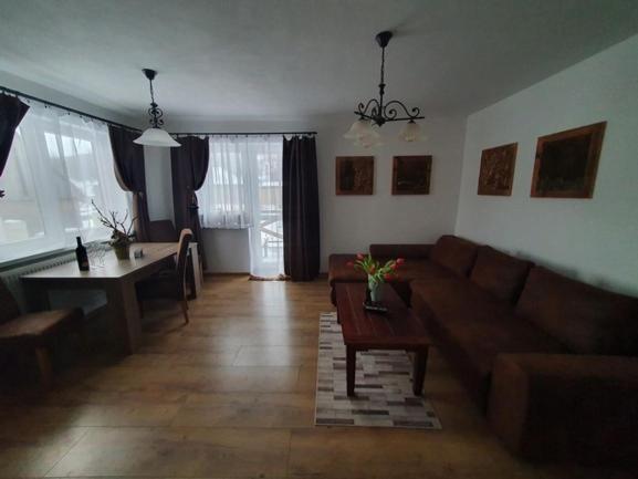 Apartmanovy Dom Adas Prosiek Ngoại thất bức ảnh