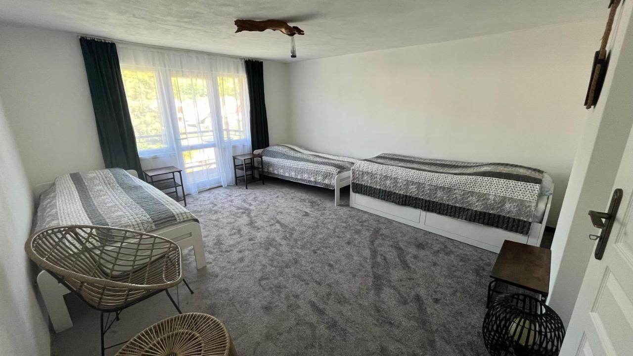 Apartmanovy Dom Adas Prosiek Ngoại thất bức ảnh